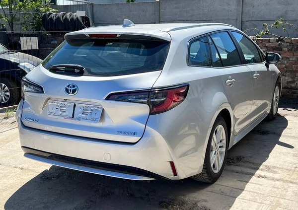 Toyota Corolla cena 76000 przebieg: 123000, rok produkcji 2021 z Tychy małe 37